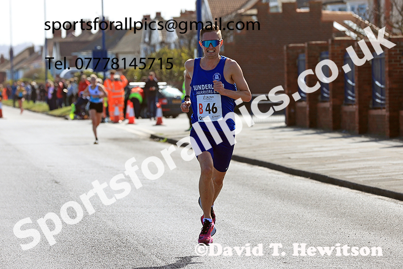 Senior mens Northern 12 Stage Road Relay, 2025 Northern 12 and 6 Stage Road Relays and Junior 5k, Redcar. Photo: David T. Hewitson/Sports for All Pics